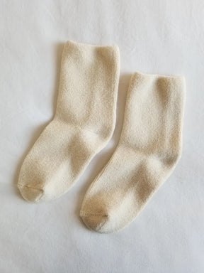 Ecru Cloud Socks by Le Bon Shoppe