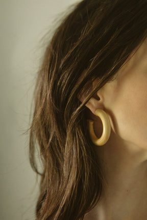 Sophie Monet Small Pine Hoops